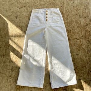 Zara Wide legged, White Jeans, Size 4, mid rise, button closure, front pockets